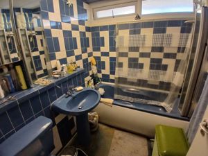 Photo 1- click for photo gallery